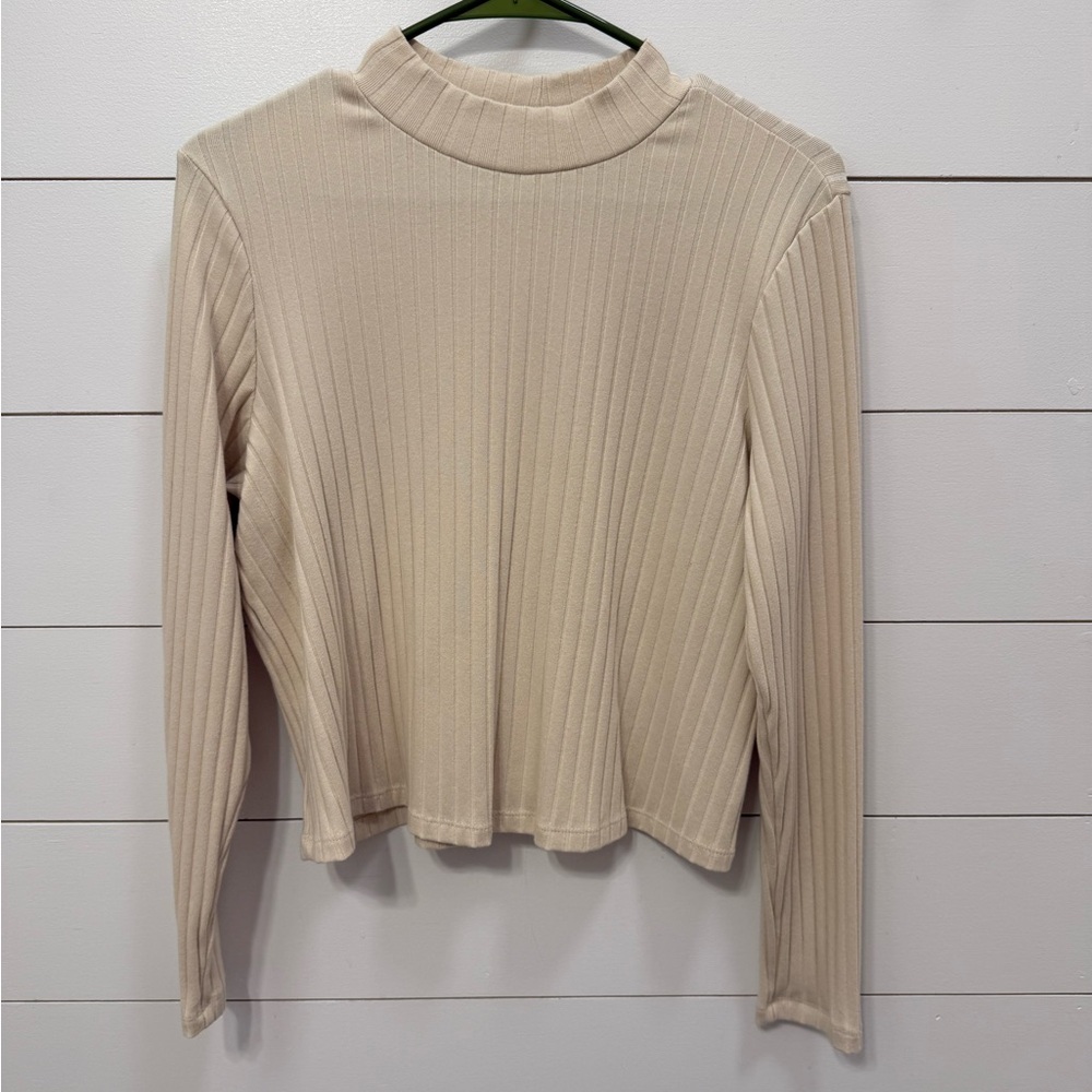 Old Navy Women’s Ribbed Turtle Neck Cropped Long Sleeve